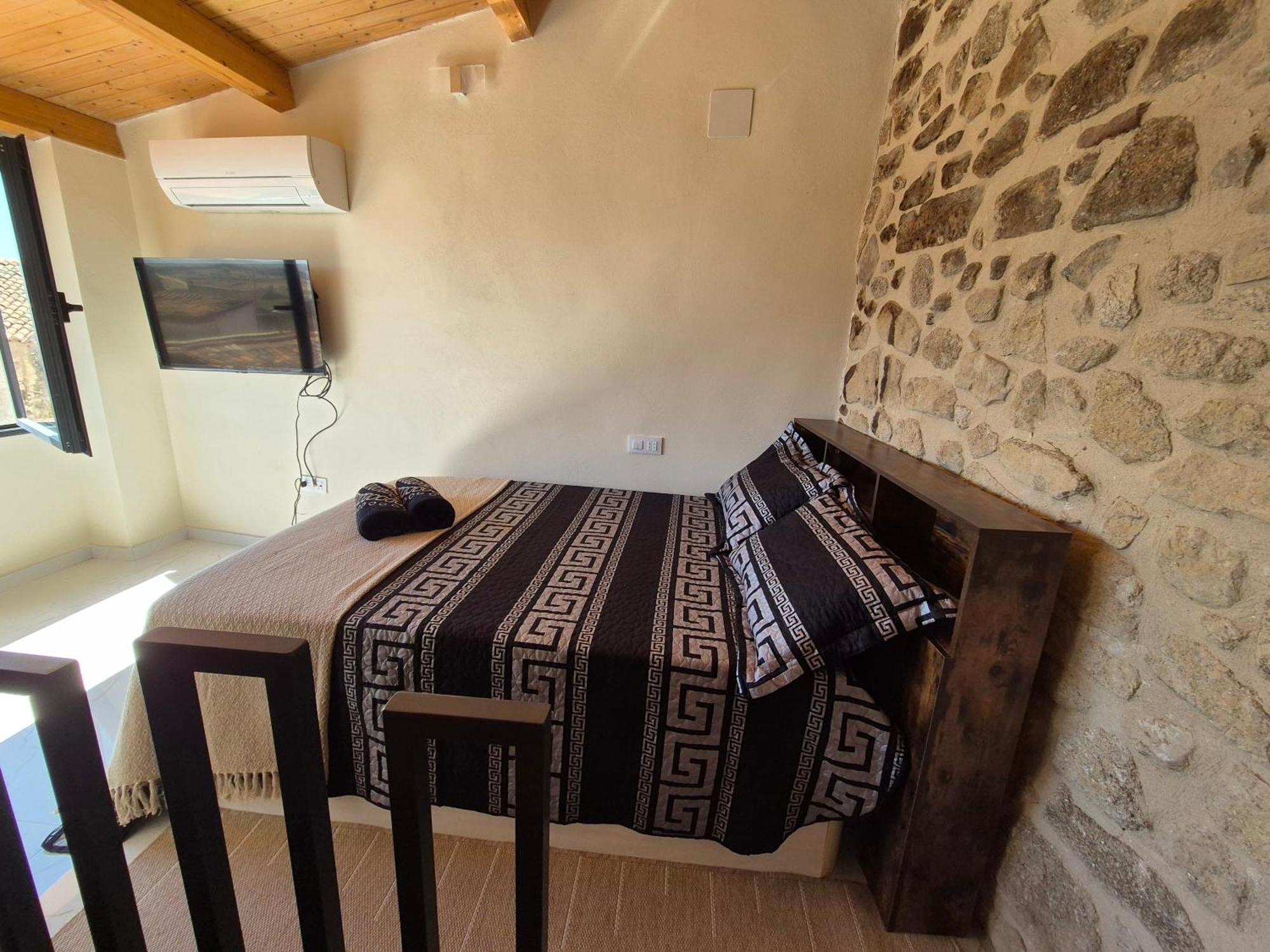 Grupo Garcia De Paredes Apartamentos Turisticos Trujillo Extérieur photo