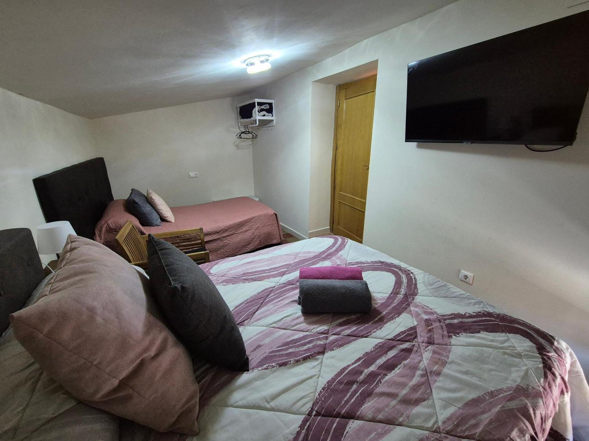 Grupo Garcia De Paredes Apartamentos Turisticos Trujillo Extérieur photo