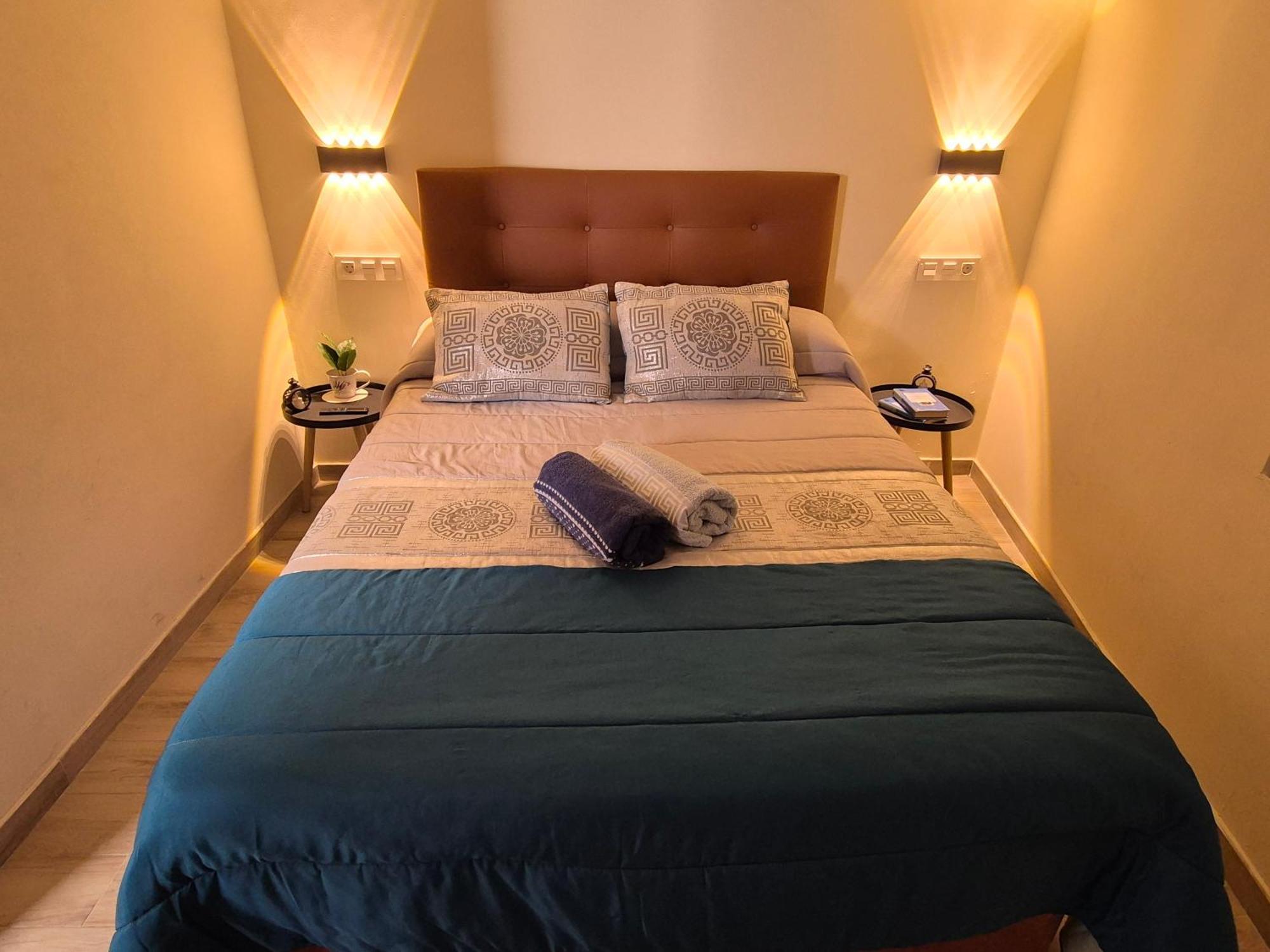 Grupo Garcia De Paredes Apartamentos Turisticos Trujillo Extérieur photo